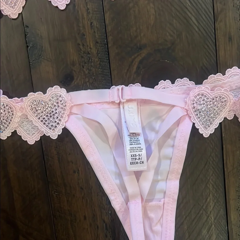 SKIMS Rhinestone Heart Set💕 - Picture 15 of 16